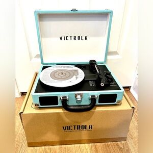 Victrola BT Suitcase Record Player With 3 Speed Turntable - Turquoise Blue